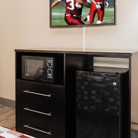 Red Roof Inn & Suites Мейкон Экстерьер фото