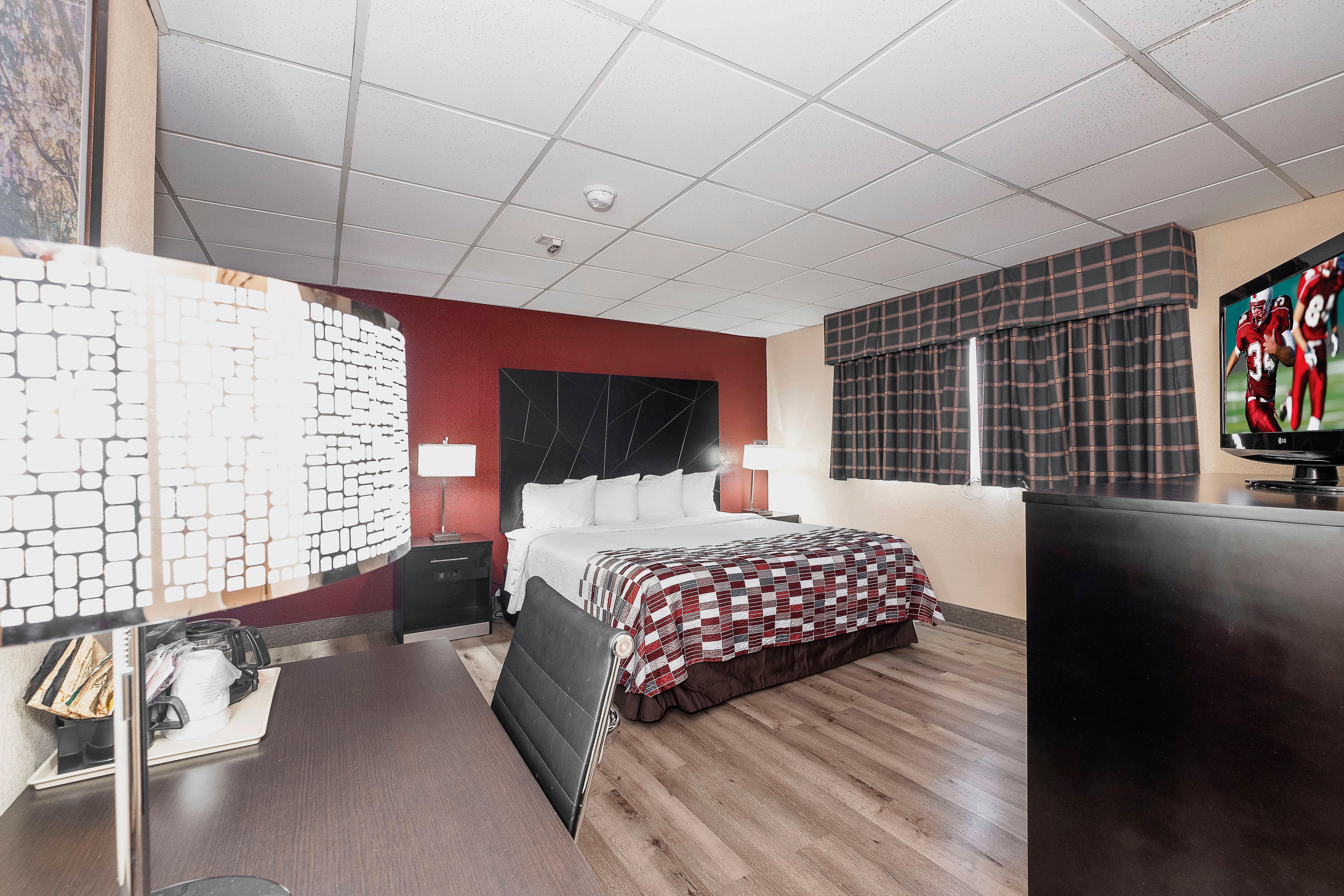 Red Roof Inn & Suites Мейкон Экстерьер фото