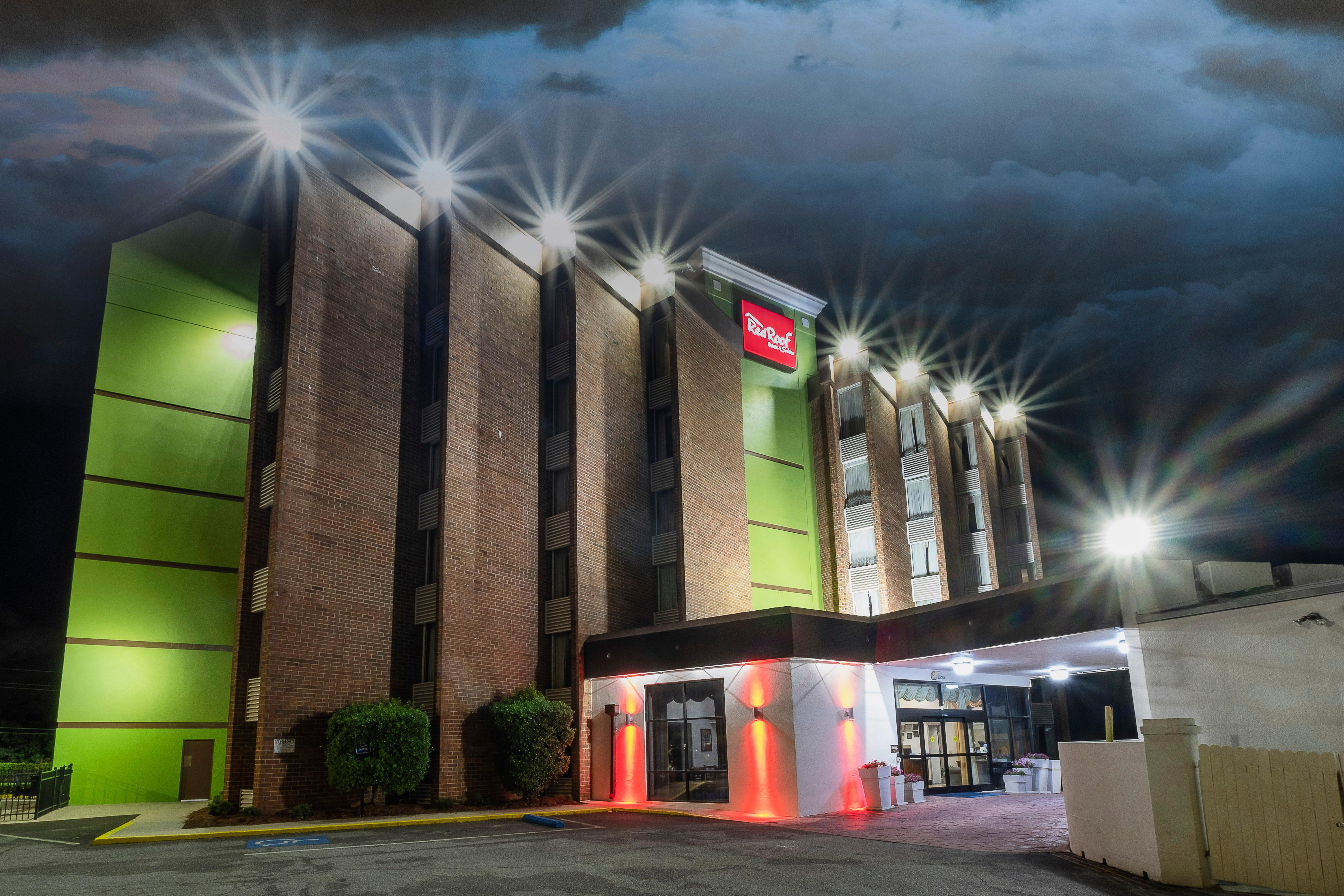 Red Roof Inn & Suites Мейкон Экстерьер фото